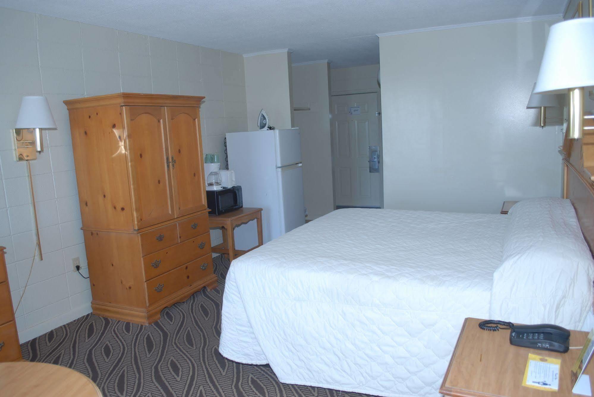 Admiral Motor Inn Myrtle Beach Extérieur photo
