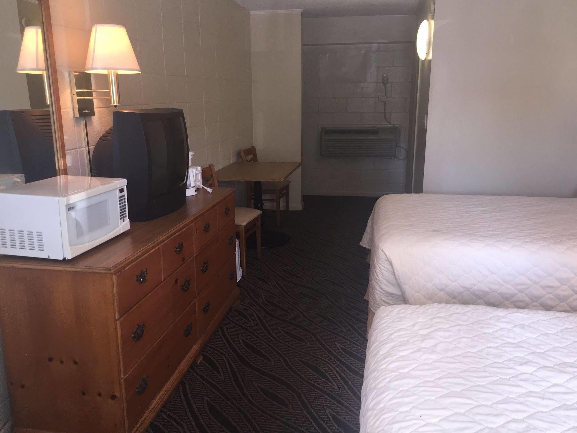 Admiral Motor Inn Myrtle Beach Extérieur photo