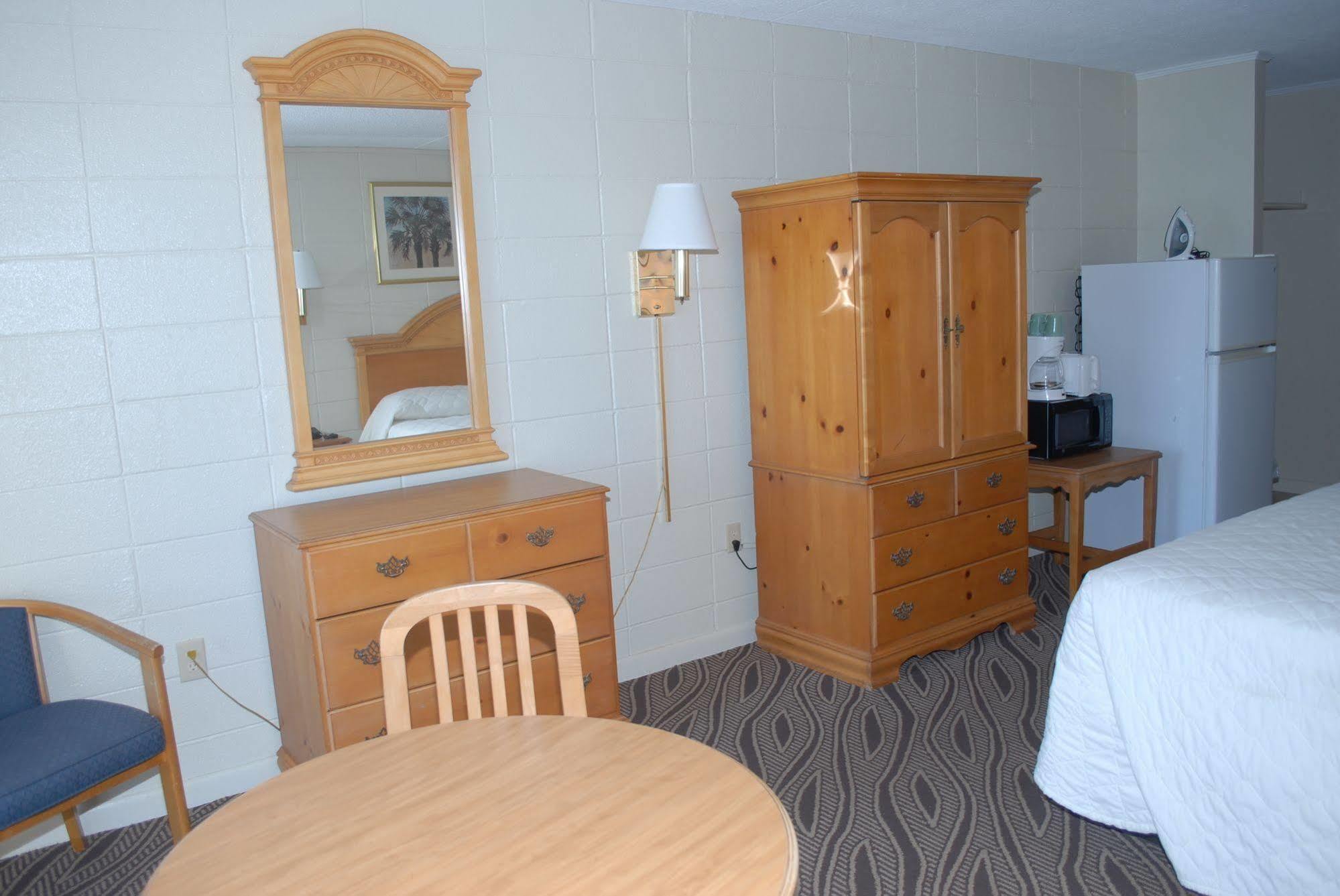 Admiral Motor Inn Myrtle Beach Extérieur photo